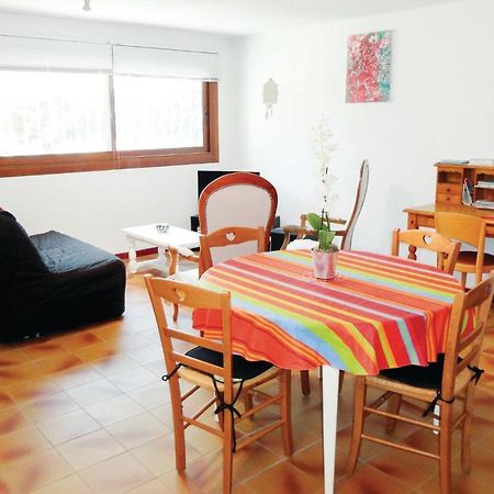 Stunning Apartment In Pignan With Kitchen Extérieur photo